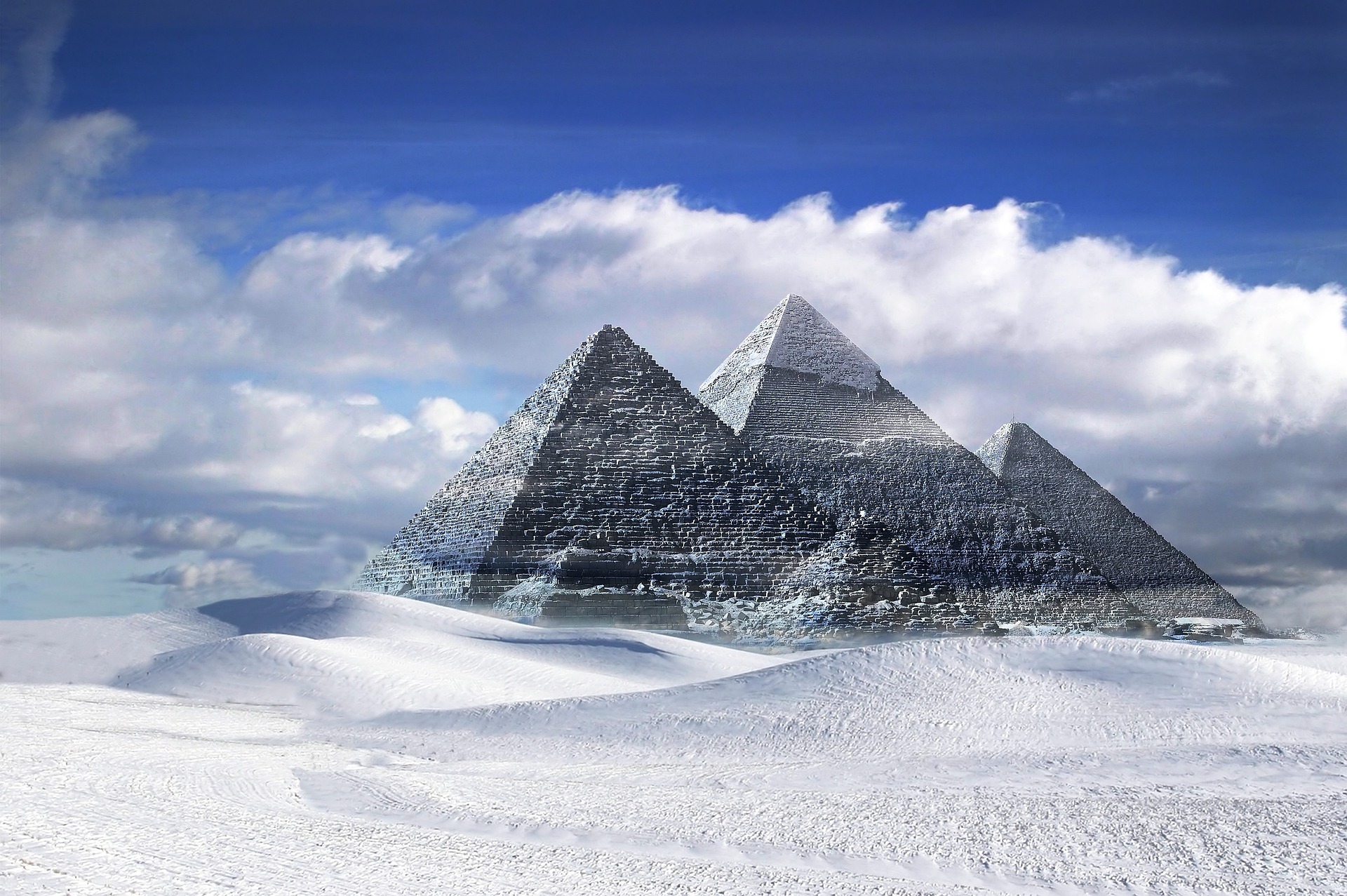 Pyramides d'Égypte et fréquence 432 hertz